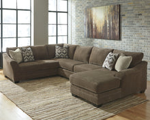 Load image into Gallery viewer, Justyna Benchcraft 3-Piece Sectional with Chaise