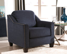Load image into Gallery viewer, Creeal Heights Benchcraft Chair
