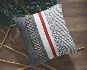 Jevin Signature Design by Ashley Pillow Set of 4