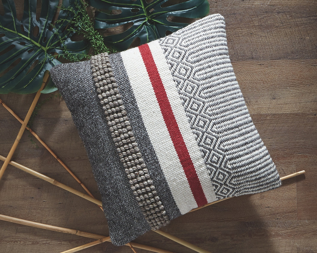 Jevin Signature Design by Ashley Pillow Set of 4