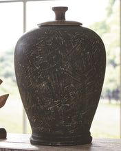Load image into Gallery viewer, BARRIC Signature Design by Ashley Jar

