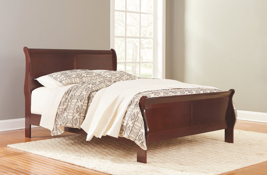 Alisdair Signature Design by Ashley Queen Sleigh Bed
