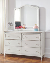 Load image into Gallery viewer, Faelene Signature Design by Ashley Dresser
